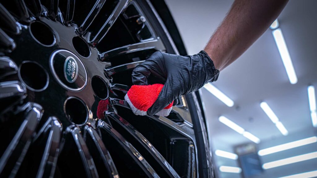 Ceramic Coating Land Rover Wheel